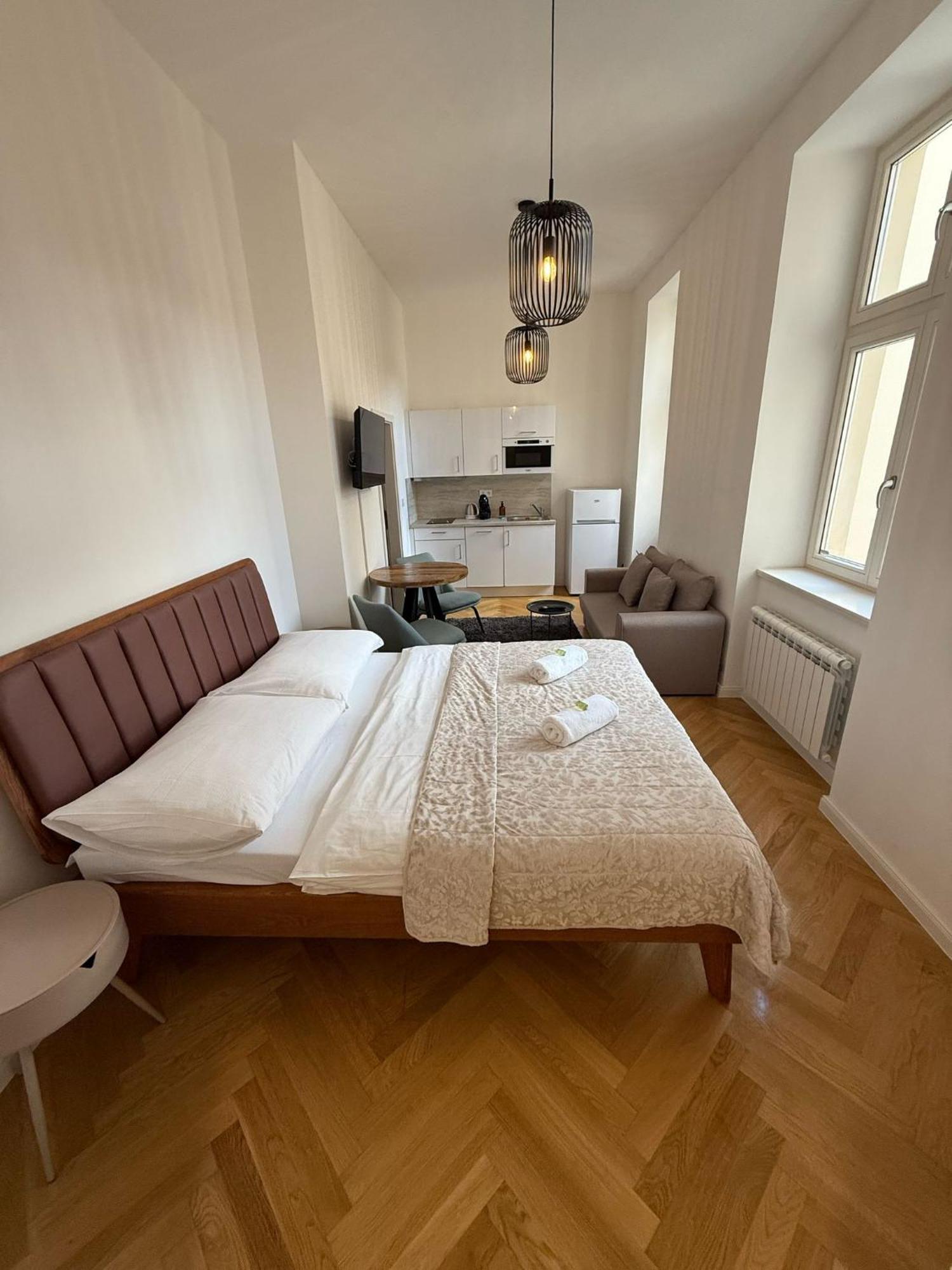 Rasinovo Nabrezi - Riverside Residence Prag Dış mekan fotoğraf
