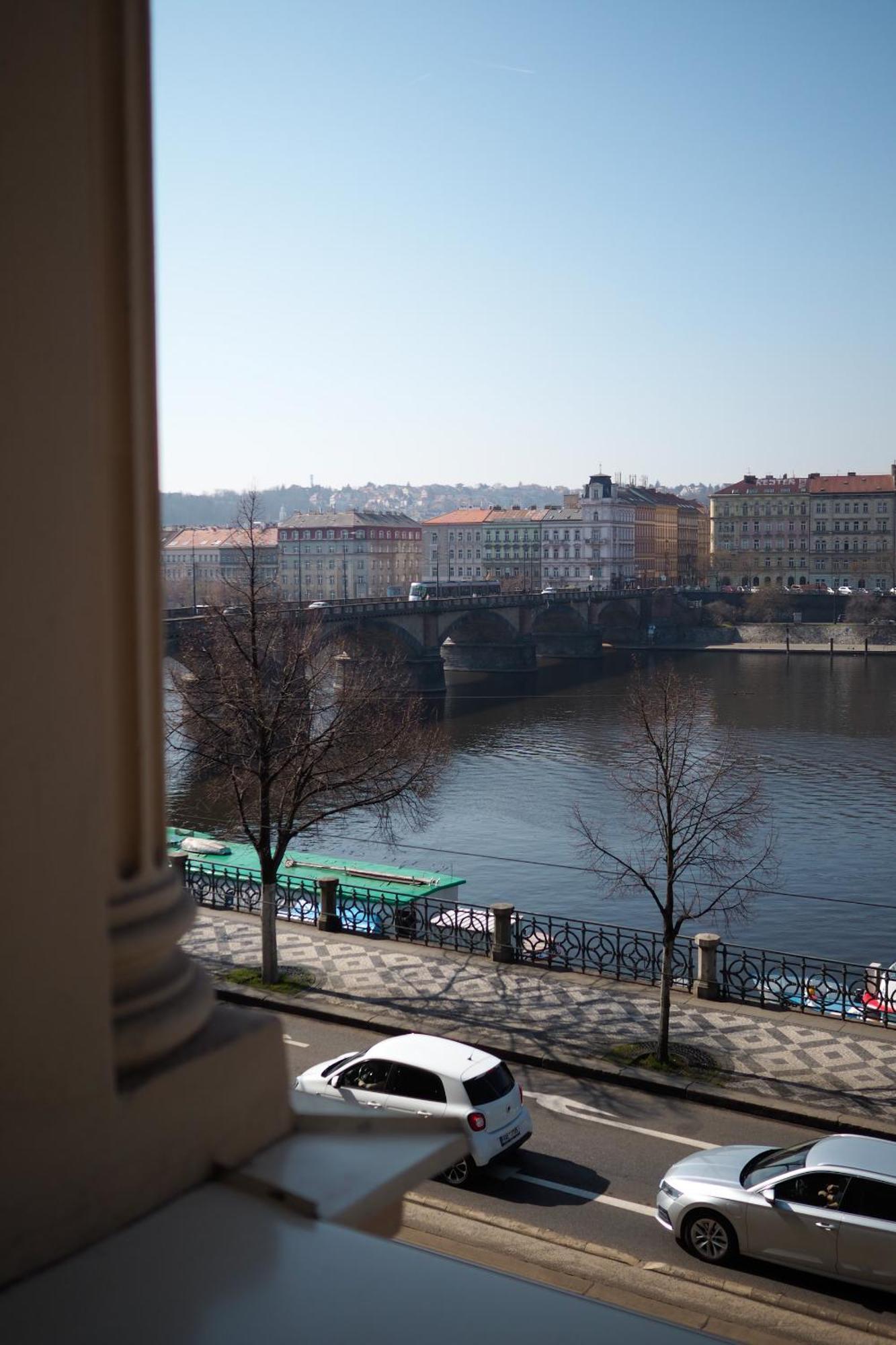 Rasinovo Nabrezi - Riverside Residence Prag Dış mekan fotoğraf